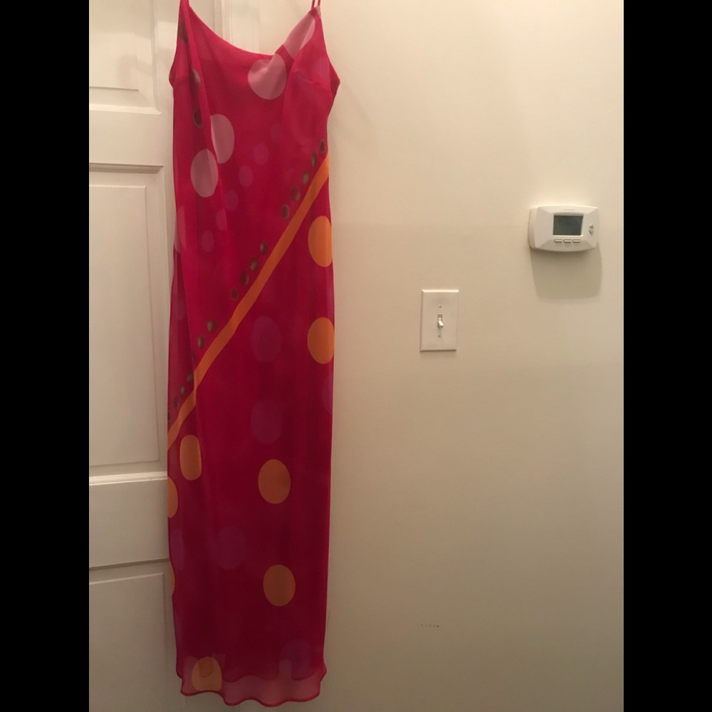 Women’s dress size 6